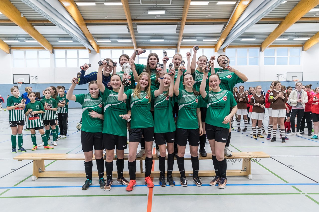 Bild 63 - C-Juniorinnen 2 Loewinnen Cup